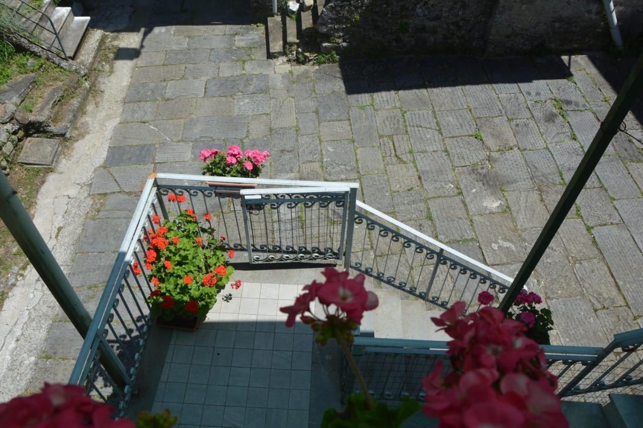Agriturismo Ghirlanda Norma Rita Carrodano Inferiore Екстериор снимка