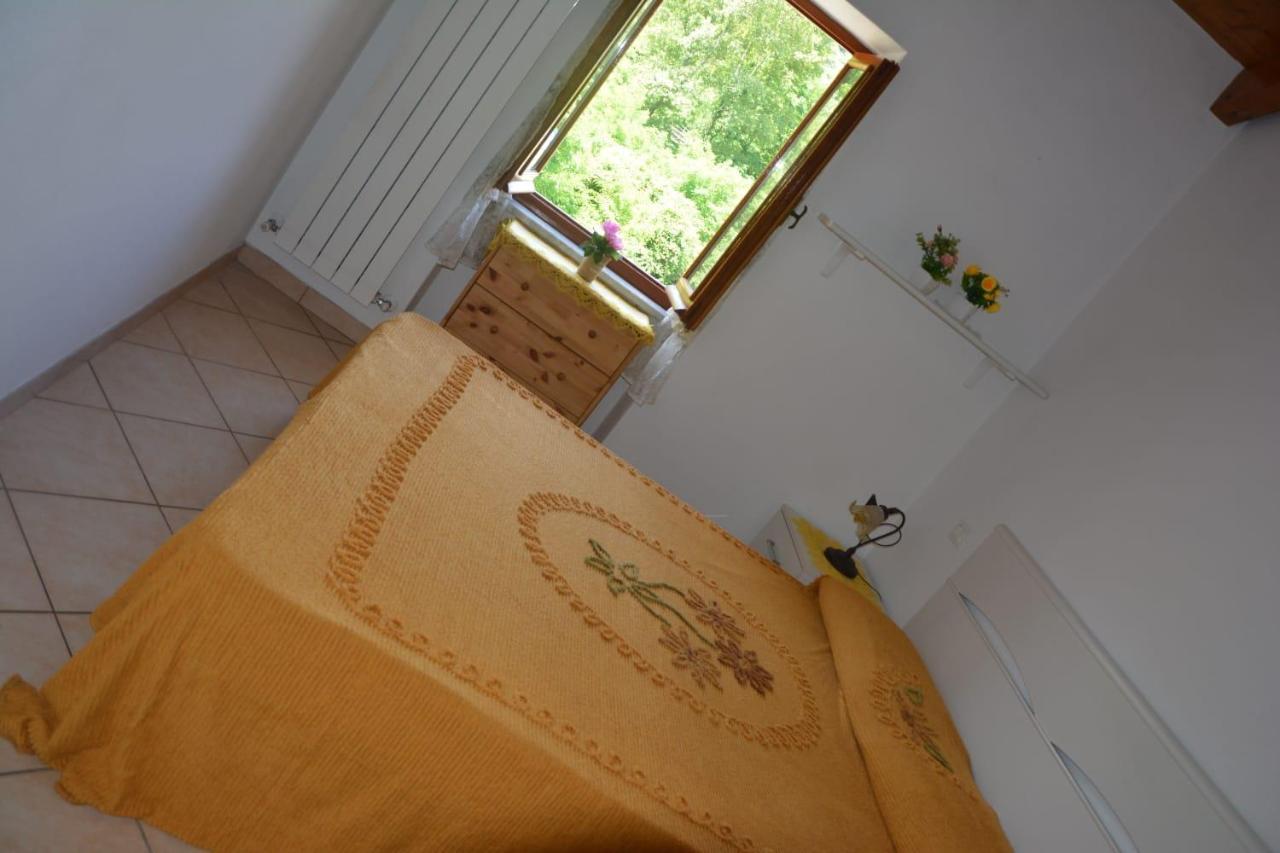 Agriturismo Ghirlanda Norma Rita Carrodano Inferiore Екстериор снимка