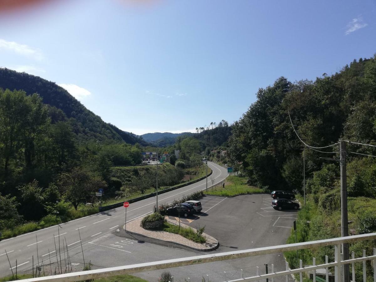 Agriturismo Ghirlanda Norma Rita Carrodano Inferiore Екстериор снимка